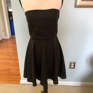 The Perfect Strapless LBD for Homecoming
